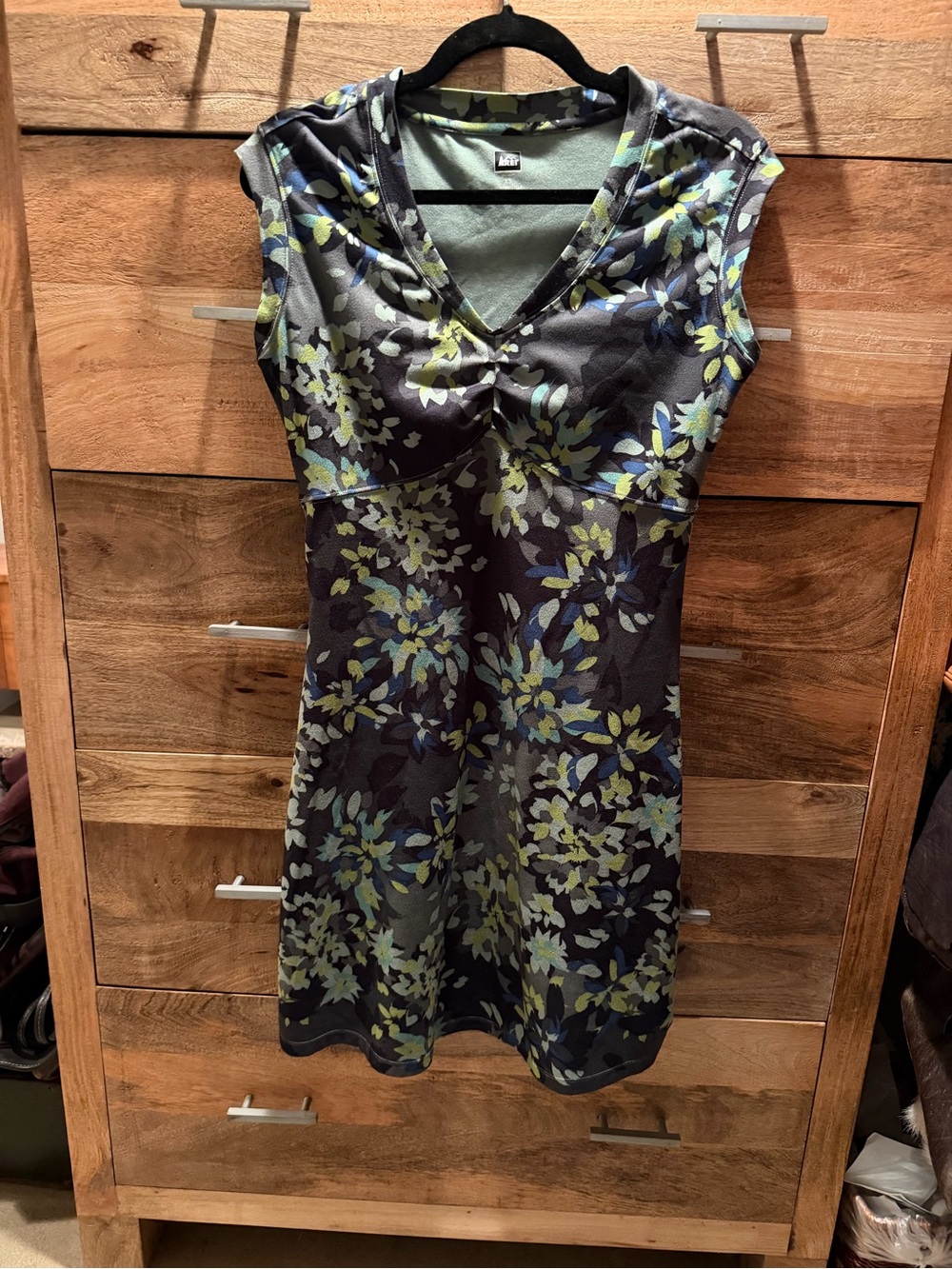 REI Floral Cap-Sleeve V-Neck Dress - Black & Green